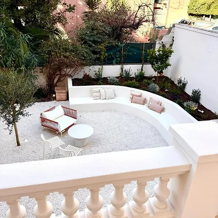 Appartement 3 Chambres Avec Jardin Prive